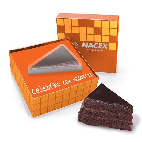 Caja con porción de tarta + vela