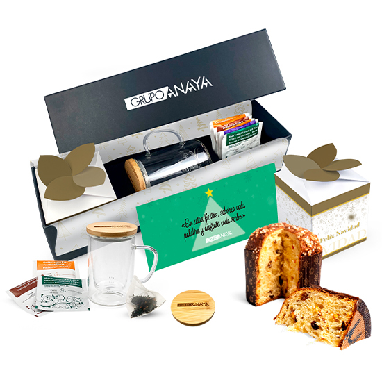 Caja con panettone, taza infusor, variedades de té y tarjetón